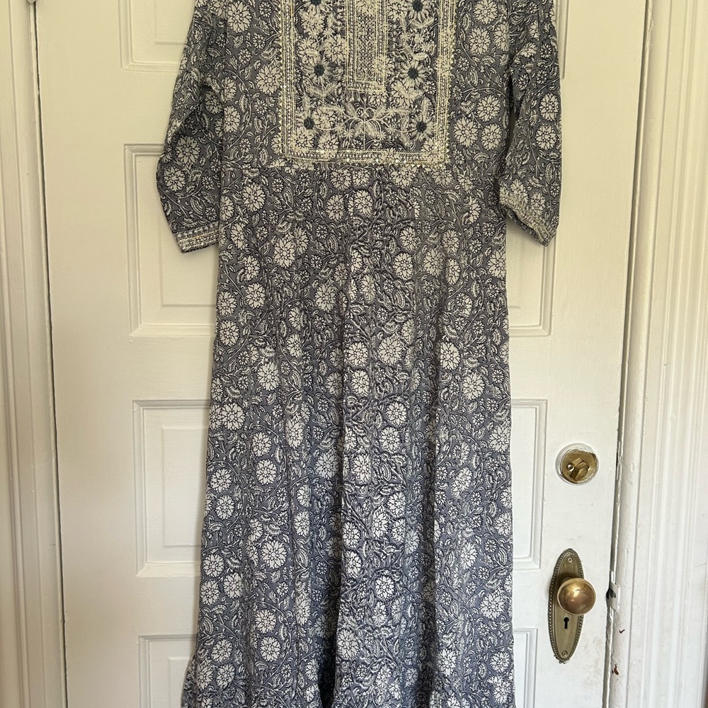 Elegant Blue Floral Dress